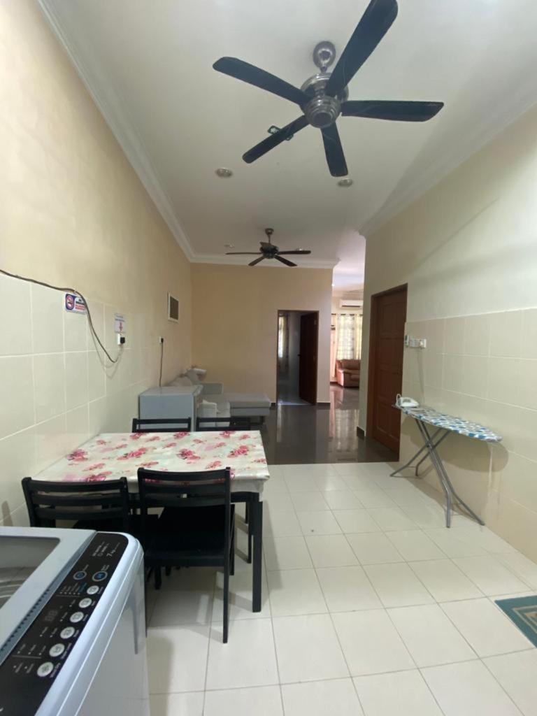 Homestay Tok Ma 1 Alur Tuman Маранґ Екстер'єр фото